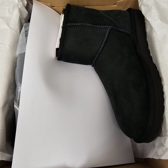Ugg - Classic Mini II - Picture 6 of 7